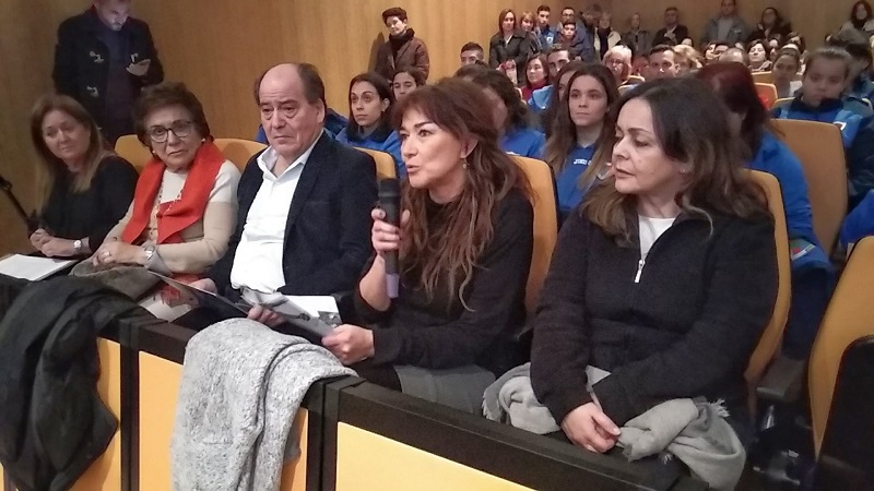 A deputada provincial nxela Franco agradeceu ao Bergantios que aposte por dar visibilidade s mulleres