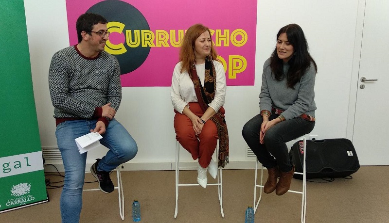 Marcos Trigo presentou o Curruncho Pop acompaado por Huguette Periscal e Mara lvarez