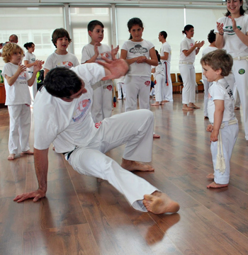 Exhibicin de capoeira