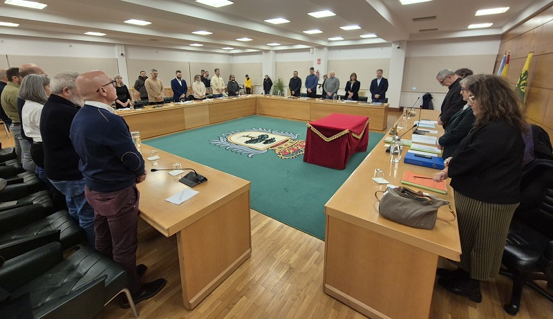 A corporación gardou un minuto de silencio pola última vítima da violencia machista A corporación gardou un minuto de silencio pola última vítima da violencia machista